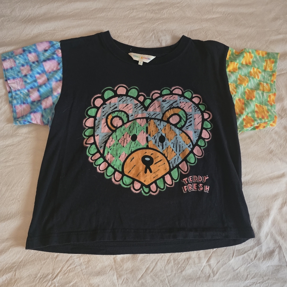 Teddy Fresh Black Short Sleeve Tees with Vibrant Graphics